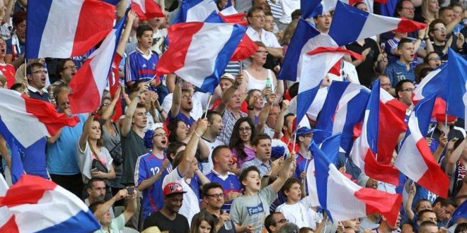 La France mène contre le Pérou grâce à Mbappé