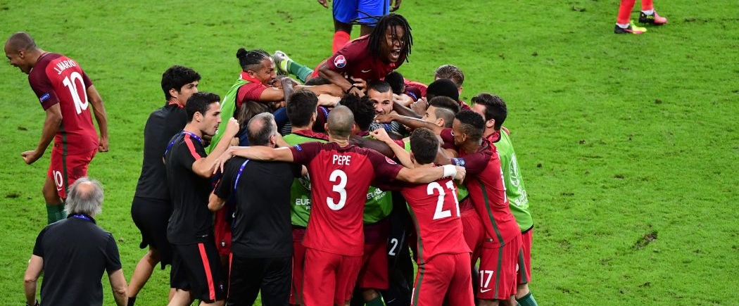 Le Portugal remporte l’Euro 2016 à la Grecque